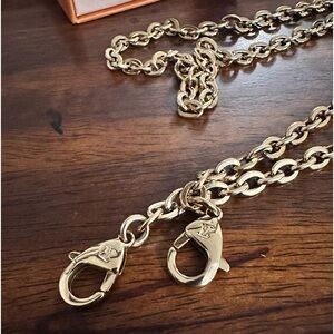 Louis Vuitton Felicie Gold Chain Almost New Condition.